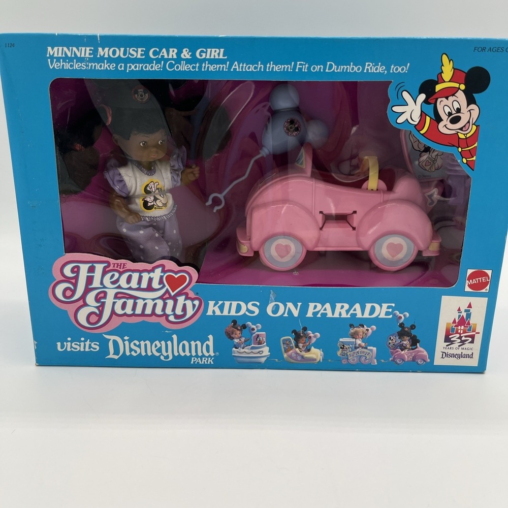 The Heart Family Visits Disneyland Park Kids on Parade Minnie Mouse AA Girl 1990